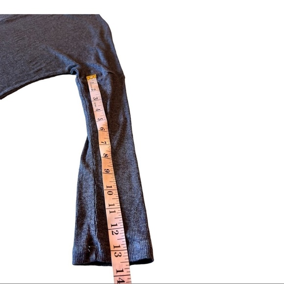 H by Bordeaux Women’s Light Crewneck Ribbed Gray Athleisure Medium NEW - Picture 3 of 11